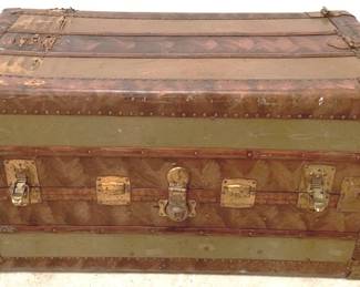 414 - Flat Top Trunk - 23" x 42" x 22"