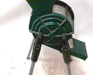 510 - Mantis Chip Mate Chipper - 40" x 20" x 12"