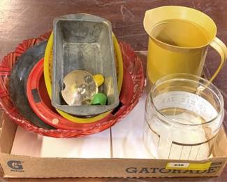 810 - Lot of Assorted Items