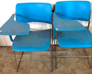 995 - 2 School Desks - 30" x 26" x 21"