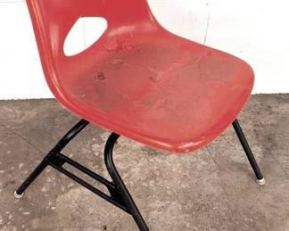 757 - Vintage Plastic Chair - 30" x 17" x 25"