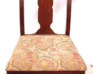 5 - Chair - 41" x 26" x 21"