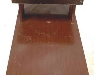 360 - Vintage End Table - 22" x 23" x 15"