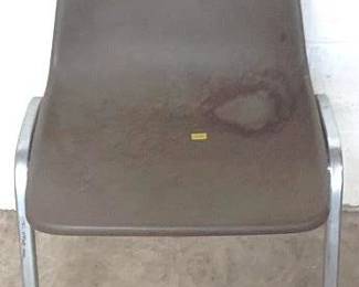 1119 - Chair - 32" x 20" x 24"