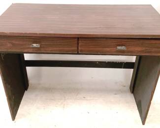 322 - Desk - 24" x 42" x 20"