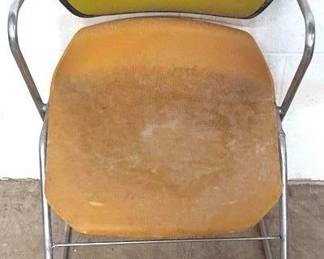 1123 - Chair - 34" x 24" x 22"