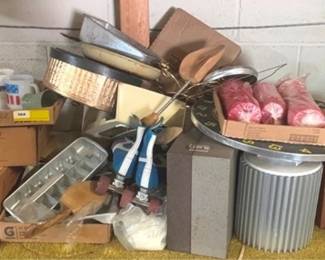 1137 - Shelf Lot (Middle)