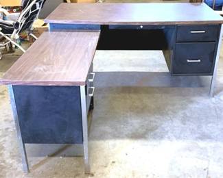 776 - L Shaped Metal Desk - 29" x 70" x 60"