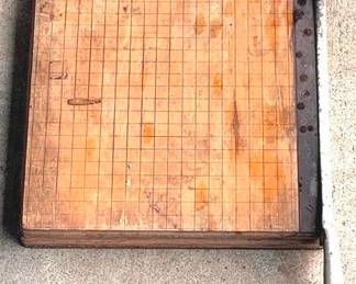 558 - Rexo Trimming Board - 12" x 12"