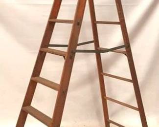 310 - Wood Ladder - 90" x 28"
