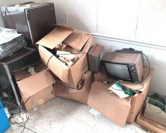 1205 - Lot of Assorted Items
