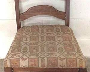 1041 - Chair - 36" x 16" x 18"