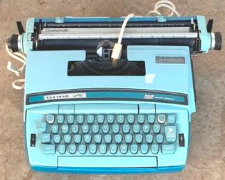 791 - Coronet Super 12 Typewriter You are buying a used as-is electric/electronic item. We do not guarantee all components are present, and if it is not expressly stated, it is untested.