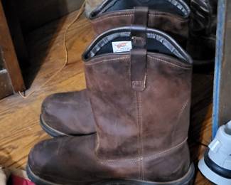 RED WING BOOTS SZ 11