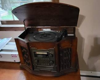 RETRO TURNTABLE