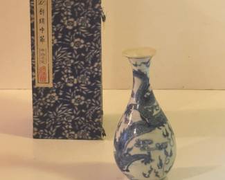Vintage Satsuma Blue Dragon Vase w/Box