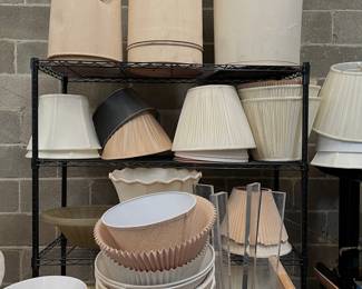 tons of lampshades to mix and match