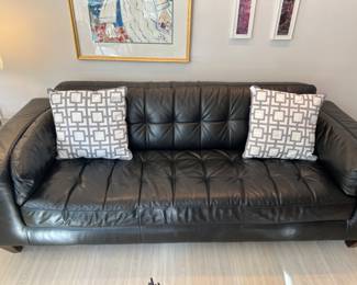 ITALIAN LEATHER COUCH!