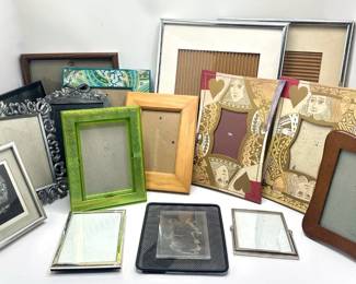 16 Picture Frames
Lot #: 183
