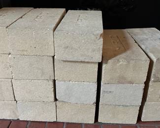 18 Insulating Fire Brick For Ovens, Kilns Or Fireplaces Stamped MRC
Lot #: 196