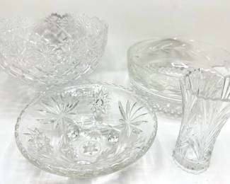 3 Vintage Crystal Bowls & Bud Vase
Lot #: 71