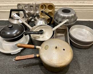 Vintage Baking Pans & Pots Including National Presto Pressure Cooker
Lot #: 103