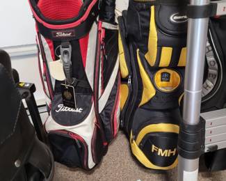 Titleist golf bag and FMH