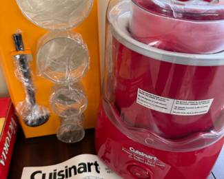 Cuisinart Frozen Yogurt-Ice Cream & Sorbet Maker