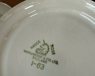 Wedgwood "Hedge Rose" Dinnerware Set