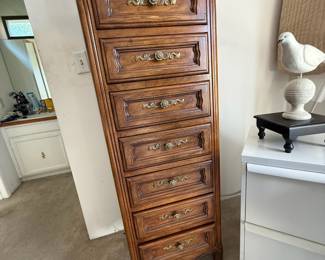 Drexel French Provincial 7 Drawer Lingerie Chest