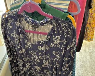 Talbots Blue/White Paisley Pattern Blouse – Size Large