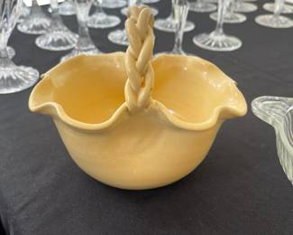 R4 - $20 - Cagle Rd Seagrove Pottery. No blemishes.