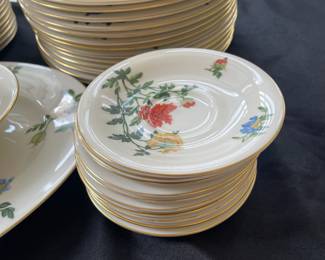 R5 - $195 - Castleton "Ma Lin" China set. In good condition. No cracks or chips! Includes: 14 Dinner Plates, 12 Salad Plates, 8 Bread Plates, 8 Tea cups, 10 saucers, Lg Platter, Veggie Bowl, Sauce Bowl 
