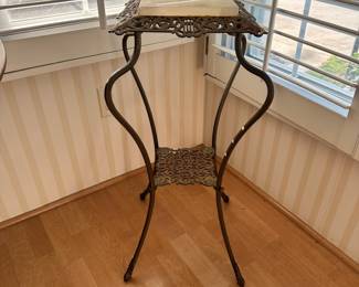 R25 - $100 - Victorian Brass & Onyx Plant Stand - Measures 12 x 12 x 31