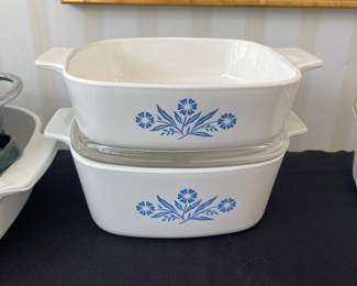 R12 - $14- Corningware. 1 qt no lid. 2 qt with lid.