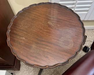 R93 - $75 - Mahogany Side Table. Some water damage - please see photos. Measures 22" x 26" tall.