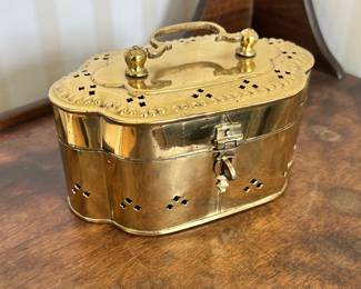 R61 - $25 - Brass Cricket Box
