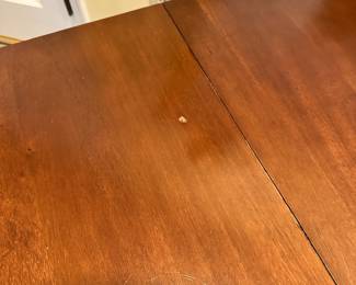 R31 - $125 PAIR - Mahogany Side Tables. Some small Knicks across the top. See all photos. Measure 15W x 23D x 26T (not extended) 36W when extended