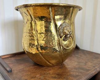 R56 - $20 - Planter