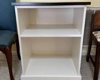 R46 - $30 - Shelf Unit on Wheels - Black Top/ White Shelves on Wheels! - Measure 24W x 20D x 31T