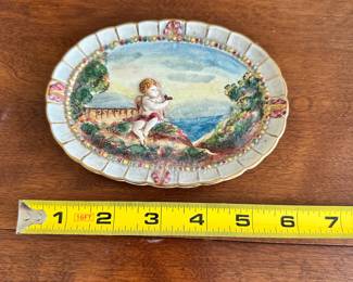 R19 - $40 - Hand-painted Capodimonte made in Italy