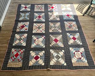 R113 - $75 - Handmade Quilt