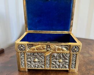 R115 - $65 - Bronze Jewelry Box w/ Key. Very heavy!