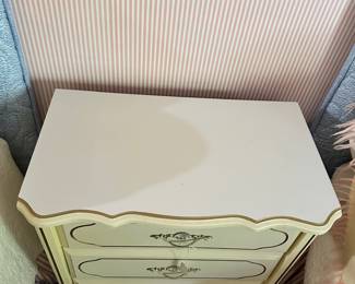 R75 - $125 - Bassett Furniture Nightstand - 29W x 17D x 31T