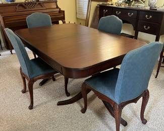 R68 - $350 - Dining Table with (6)  blue upholstered Hickory Chair Furniture Co brand chairs .Great condition overall. No stains, scratches or discoloration to be found on the tables or chairs.  Mount Airy Furniture Co. 66W x 42D x 29t. No leaf.