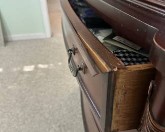 R85 - $125 - Genuine Mahogany. Does show a few signs of it's age. All drawers pull. See all photos. 36W x 20W x 50T