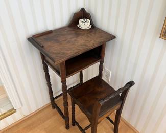 R18 - $65 - Vintage Telephone Table and Chair. Table measures 19" wide x 14" deep x 30" tall.