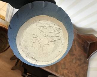 R101 - $25 - Fat Beagle Pottery 2005.