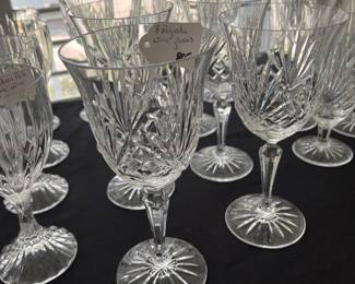 R9 - $80 - (8) Ragaska Wine Glasses. Great Condition.