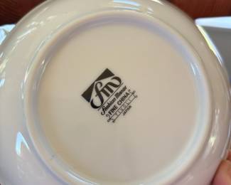 Fashion Manor "Tivoli" Fine China Set